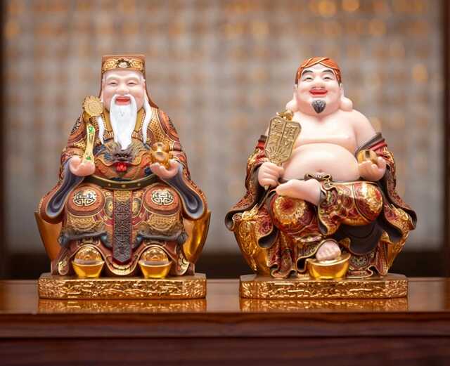 Có thể xin lộc từ Thần Tài - Thổ địa