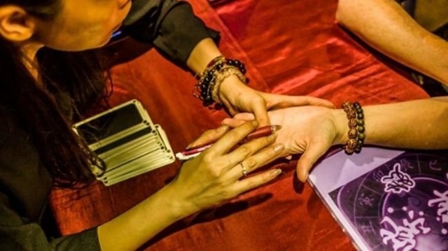 Cẩn thận với giấc mơ thấy thầy bói phán điềm xấu