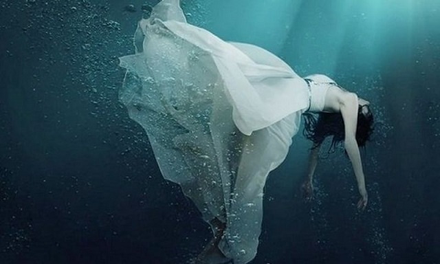 Giải mã con số may mắn từ giấc mơ thấy vợ chết đuối Giải mã con số may mắn từ giấc mơ thấy vợ chết đuối