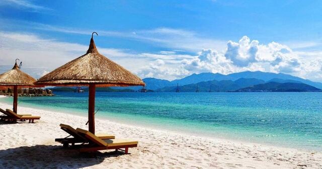 Mơ đi du lịch biển chắc hẳn là một trong những giấc mơ đẹp mà nhiều người gặp phải