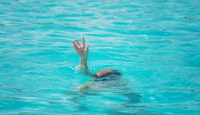 Nếu ngủ mơ người thân chết đuối sống lại cho thấy cơ thể không ổn định Nếu ngủ mơ người thân chết đuối sống lại cho thấy cơ thể không ổn định