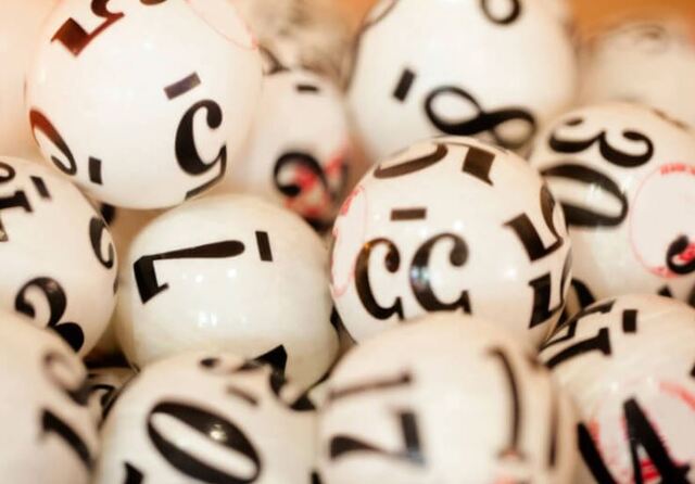 Dựa vào đầu câm đít câm soi cầu lô chính xác 100