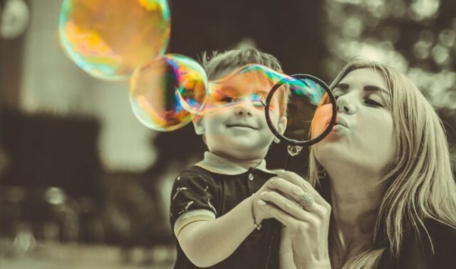 Mộng thấy mẹ mang theo ý nghĩa sâu sắc về sự che chở, tình yêu và những giá trị gia đình